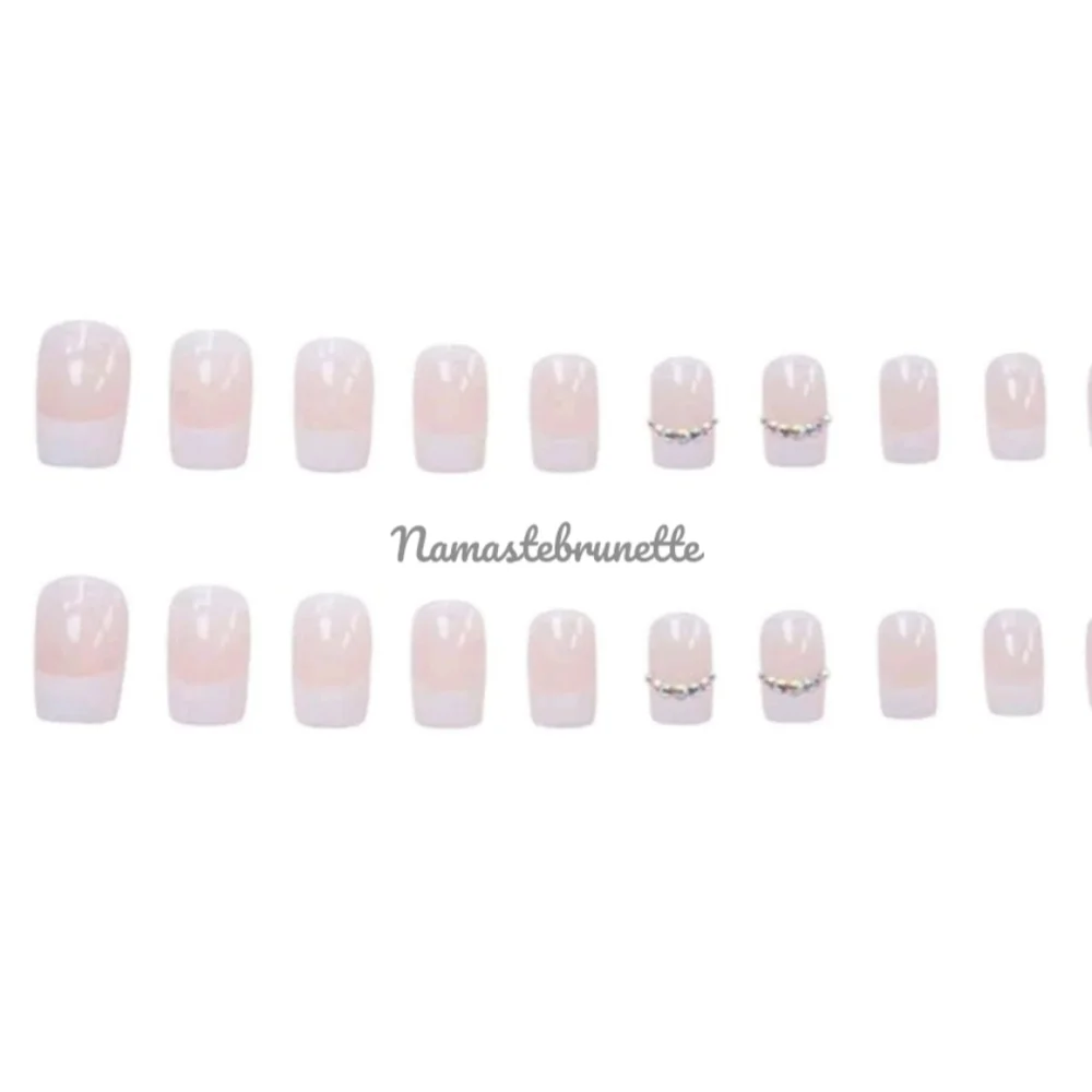 Boutique short nails